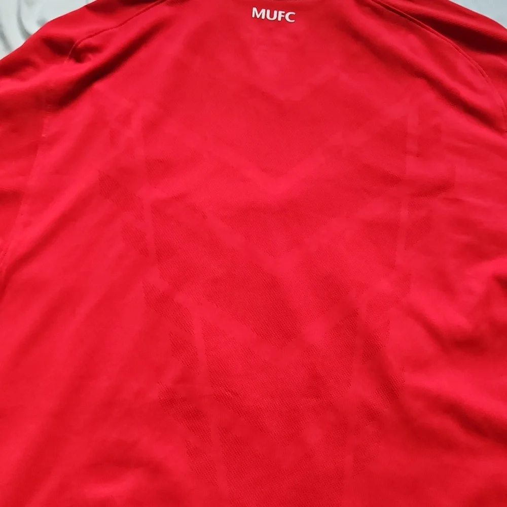 Nike Authentic Manchester United Jersey, Size L - Picture 11 of 11